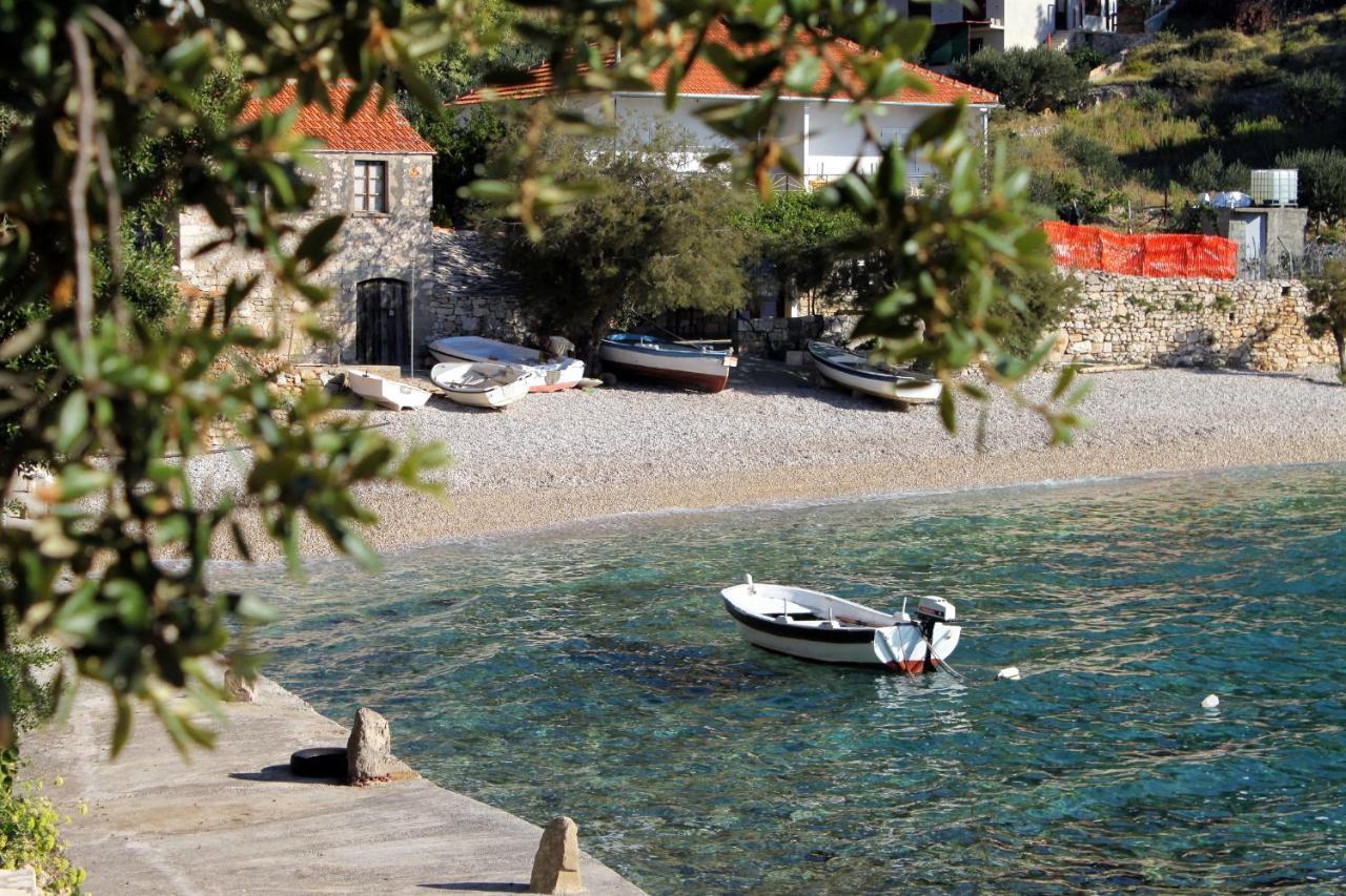 Seaside Secluded Apartments Cove Torac, Hvar - 589 Gdinj Экстерьер фото