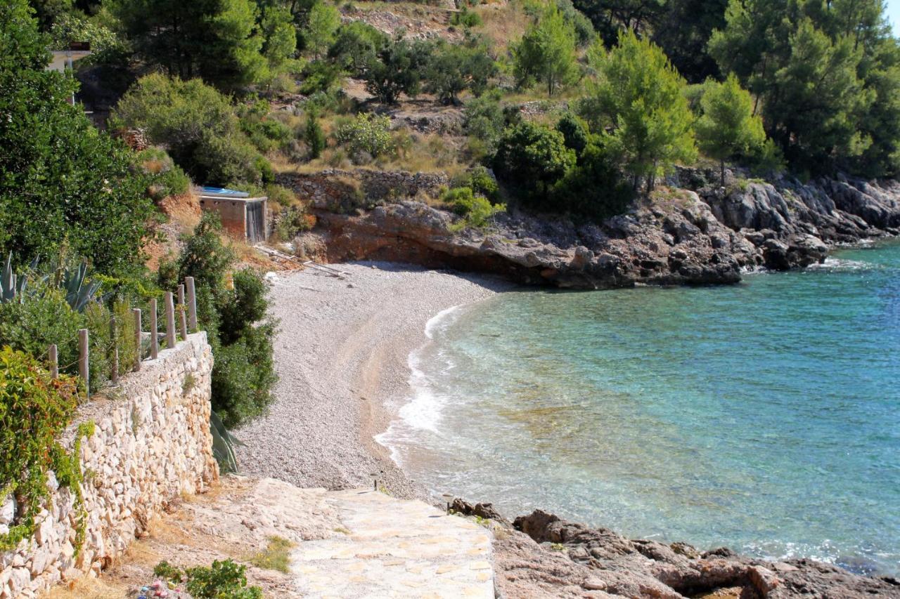 Seaside Secluded Apartments Cove Torac, Hvar - 589 Gdinj Экстерьер фото
